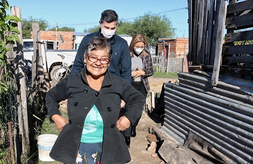 Magda Ayala recorrió obras de refacción de viviendas carencias en la ciudad 1