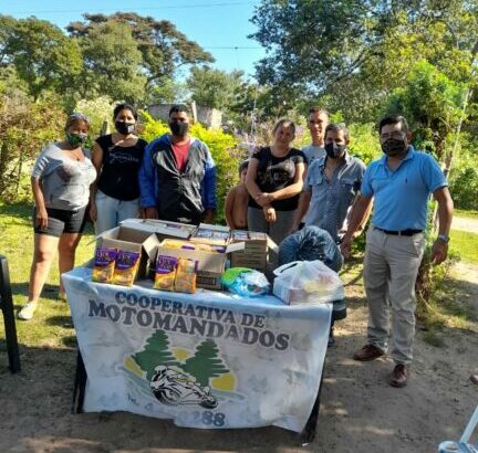 Motomandados solidarios realizaron donaciones en el Paraje Isla Soto