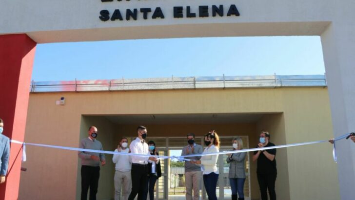 Presidencia de la Plaza: Capitanich inauguró el nuevo edificio de la Escuela de la Familia Agrícola N° 66 “Santa Elena”