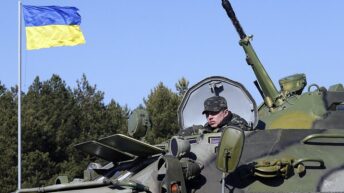 Rusia lanzó nuevos ejercicios militares y acusó a EEUU de “exacerbar las tensiones” en Ucrania