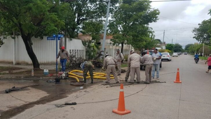 Sáenz Peña: operativo de saneamiento cloacal de Sameep