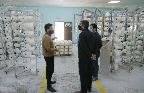 Chaco Reactiva: el gobernador Capitanich visitó una planta textil y otra de faena y chacinados; 1