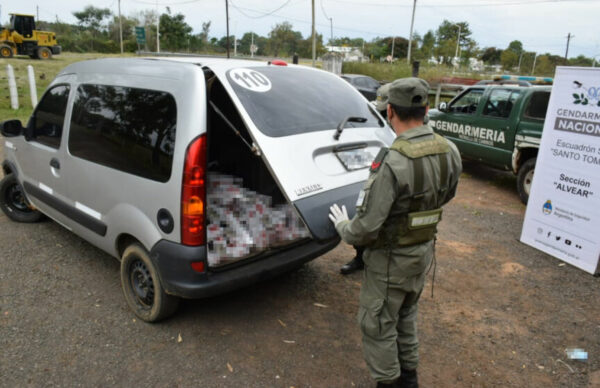Corrientes: Gendarmería decomisó 10 mil paquetes de cigarrillos ilegales