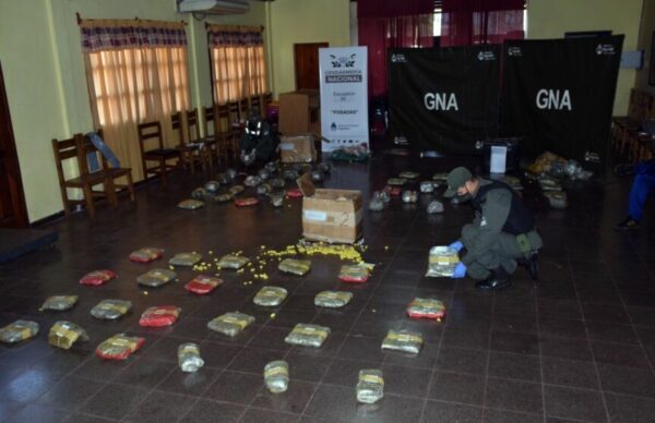 Narco encomienda en Posadas: Gendarmería secuestró 45 kilos de marihuana 2