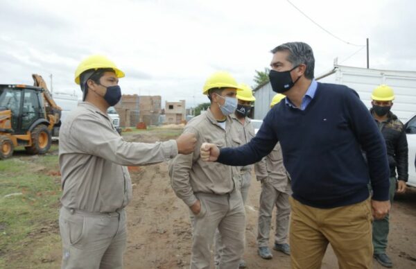 Reconstruir: Chaco adhirió al programa nacional para reactivar la construcción de casi 5 mil viviendas
