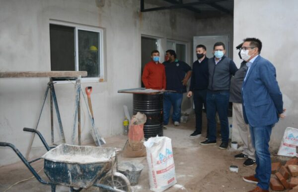 Resistencia: verificaron las obras de refacción del Centro Comunitario Municipal de Villa Encarnación, próximas a inaugurarse 1