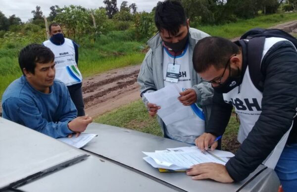 Sáenz Peña: avanza el ordenamiento y regularización dominial de lotes en el barrio Uncaus