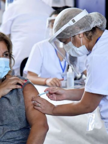 Argentina logró un nuevo récord de aplicación de vacunas con 361.972 dosis 2