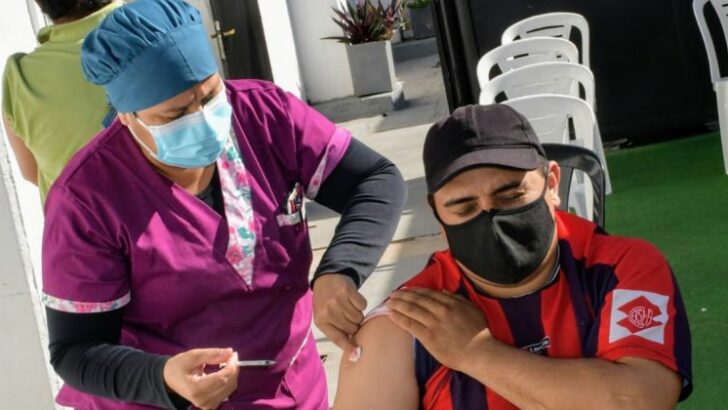 Desde este viernes, Chaco comenzará a vacunar a mayores de 18 años sin factores de riesgo