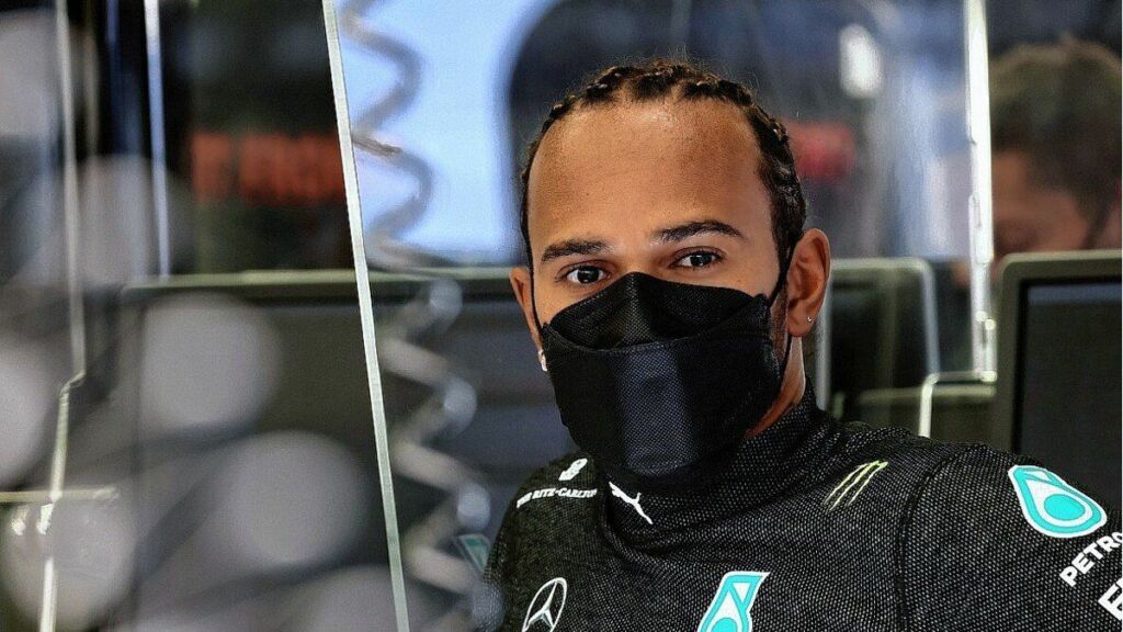 Hamilton cerca de un nuevo contrato con Mercedes