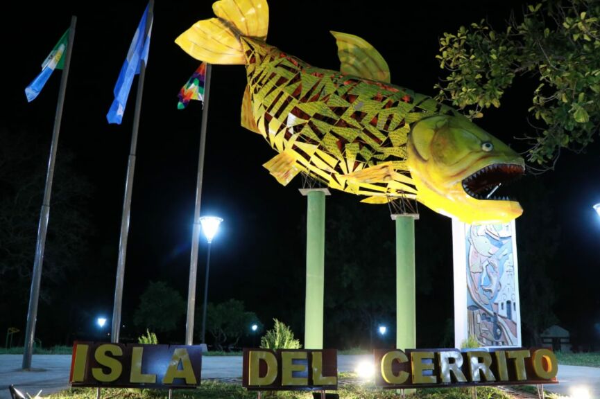 Isla del Cerrito: Capitanich inauguró refacciones de la histórica plaza Sebastián Gaboto