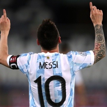 Messi: estoy orgullo por igualar a mi amigo Javier Mascherano