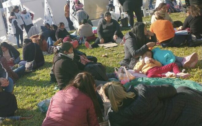 Dos mil carpas en Plaza de Mayo, para reclamar la libertad de Milagro Sala
