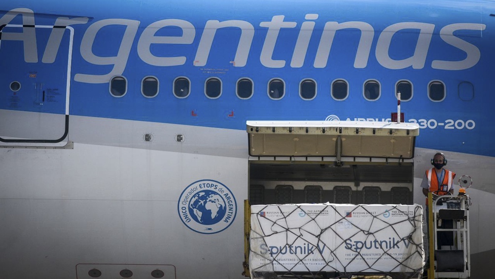 Este viernes llega una nueva misión de Aerolíneas Argentinas con vacunas Sputnik V 1
