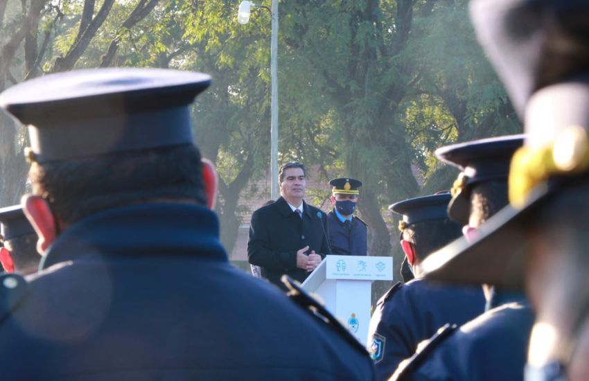 La Policía del Chaco celebra los ascensos y el anunció de aumento salarial 1