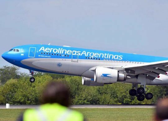 Misión Beijing: partió el segundo vuelo de Aerolíneas Argentinas en busca de vacunas Sinopharm