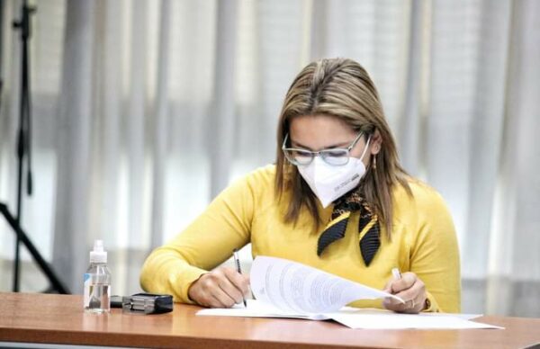 Plan de vacunación antigripal: Magda Ayala firmó convenio con PAMI