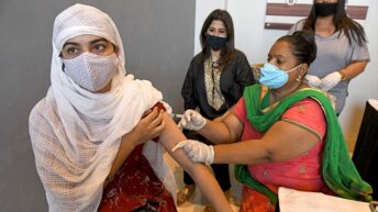 Pandemia: India superó los 600 millones de dosis