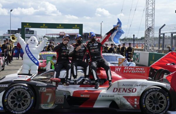 "Pechito" López ganó las 24 Horas de Le Mans 6