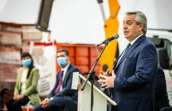 Capitanich recibió al presidente Alberto Fernández en el Día de la Industria 3