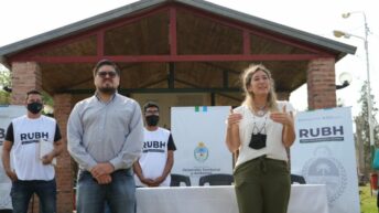 Colonia Baranda: Marta Soneira entregó 144 certificados RUBH