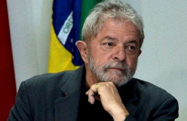 Luiz Inácio Lula da Silva: "Bolsonaro es la división, el odio y la violencia"