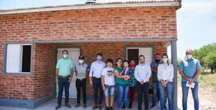 Castelli: el Ipduv promueve el acceso a asistencia habitacional de familias vulnerables 1