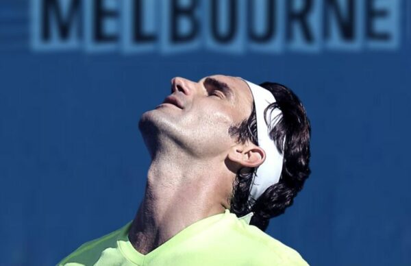 Federer abandonó el "top ten" del ranking mundial