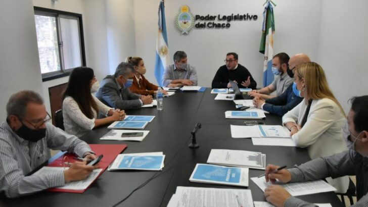 Presupuesto 2022: Pérez Pons presentó el proyecto ante la Comisión de Hacienda de la Legislatura