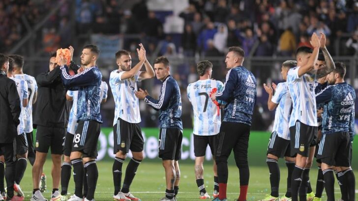 Eliminatorias: Argentina se metió en Qatar 2022 tras igualar con Brasil y gracias a la derrota de Chile