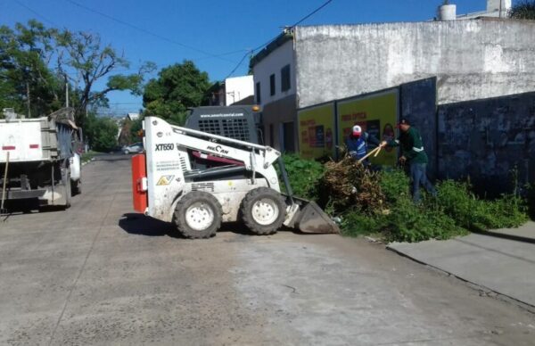 En el barrio Don Bosco y Villa Río negro de Resistencia, el Municipio realizó varios operativos de saneamiento ambiental 2