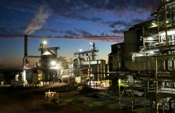 Energía renovable: Capitanich recorrió la planta industrial Indunor- Sersa en La Escondida 2
