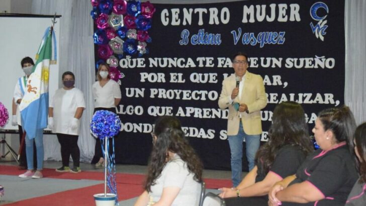 Entregaron certificados a alumnos del Centro Mujer Bettina Vásquez por el fin de ciclo lectivo