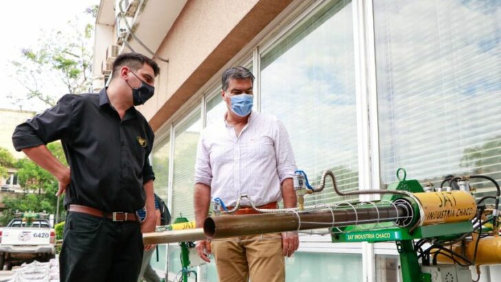 Industria chaqueña y prevención del dengue de la mano: Capitanich entregó 33 máquinas de fumigación para las regiones sanitaria