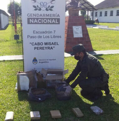 Narcoencomienda en Corrientes: Gendarmería secuestró  más de 8 kilos de marihuana 1