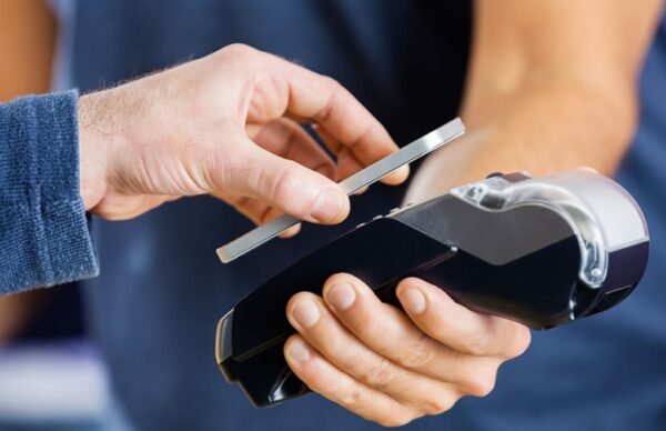 Ya se puede usar cualquier billetera digital para pagar en todos los códigos QR del país