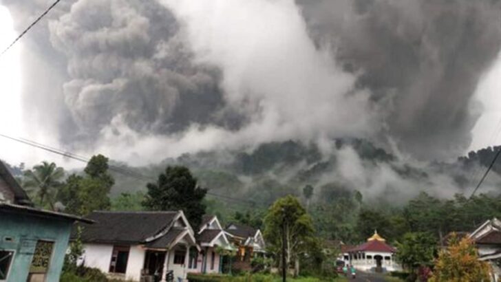Indonesia: al menos 14 muertos tras la repentina erupción de un volcán