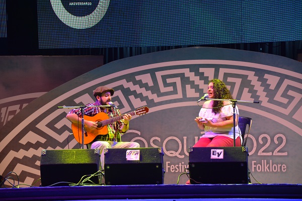 Pre Cosquín: el dúo vocal Marin – Barrionuevo se destacó en la final del certamen representando a la Sede Resistencia