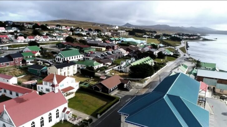 Malvinas: “categórico rechazo” argentino al concurso británico sobre viajes a las Islas