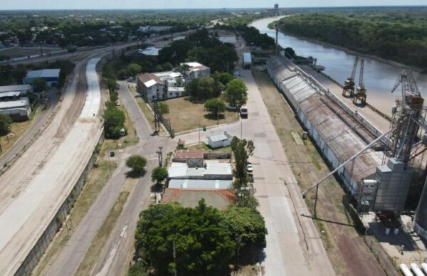 Barranqueras: el Gobierno continúa con las obras para potenciar el crecimiento del Puerto 1