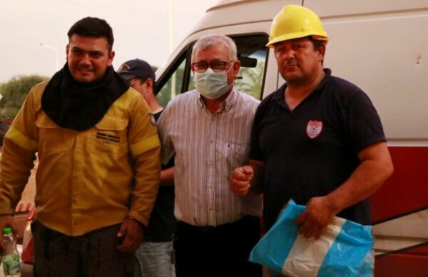 Emotivo recibimiento a bomberos voluntarios chaqueños que ayudaron a sofocar incendios en Corrientes 2