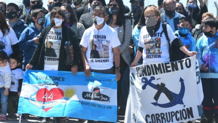 Espionaje a los familiares del ARA San Juan: piden imputar a Macri como «miembro organizador”