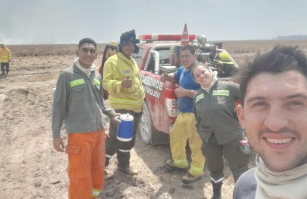 Incendios en Corrientes: Defensa Civil envió dotaciones de Bomberos Voluntarios 1