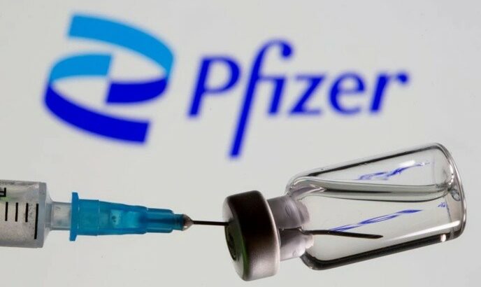 Los beneficios de la vacuna anticovid: Pfizer duplicó sus ganancias