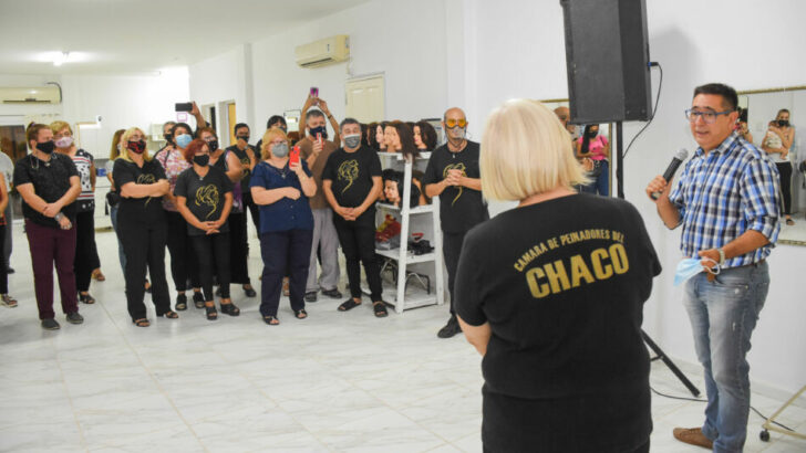 Resistencia: Gustavo Martínez participó de la inauguración de la nueva sede de la Cámara de Peinadores del Chaco