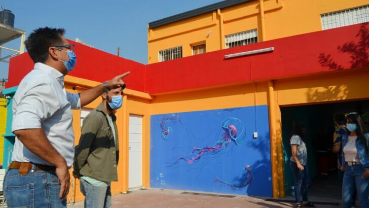 Resistencia: Gustavo Martínez resaltó los beneficios del programa “Esfuerzo Compartido” para mejorar el edificio del Centro Cultural Ñachec