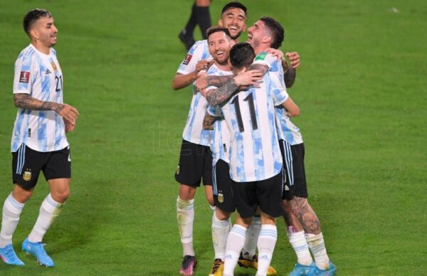 Argentina derrotó a Venezuela con Messi como figura 2