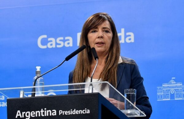 Gabriela Cerruti: "acuerdo con el FMI, es la primera vez que estos debates históricos se dan en el Congreso"