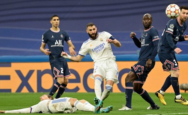 Karim Benzemá eliminó al PSG de la Champions League 4