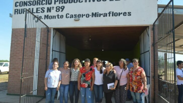 Miraflores: Rach Quiroga inauguró una red eléctrica que beneficia a 16 productores
